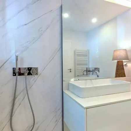 Old Village Area, Your Perfect Vilamoura Getaway, Private Pool, Ac Wifi *