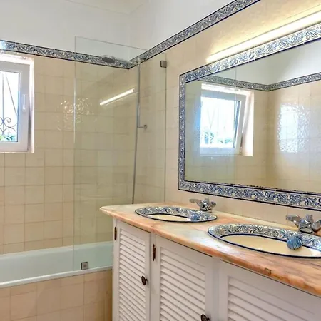 Old Village Area, Your Perfect Vilamoura Getaway, Private Pool, Ac Wifi *