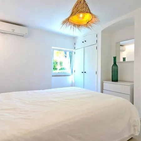 Old Village Area, Your Perfect Vilamoura Getaway, Private Pool, Ac Wifi Quarteira