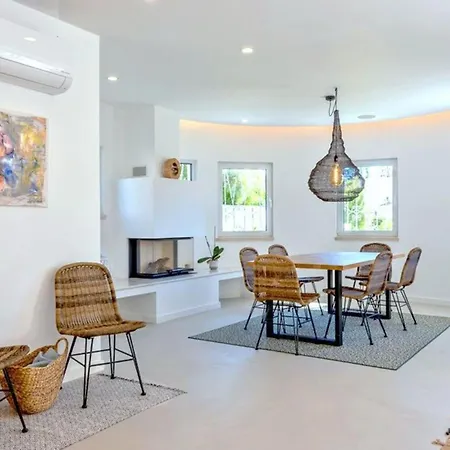 Old Village Area, Your Perfect Vilamoura Getaway, Private Pool, Ac Wifi