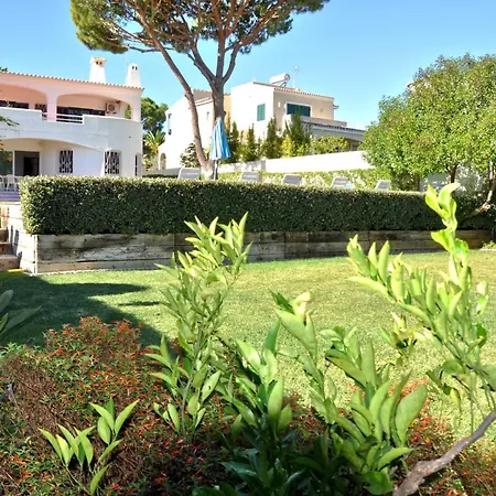 Villa Old Village Area, Your Perfect Vilamoura Getaway, Private Pool, Ac Wifi Quarteira