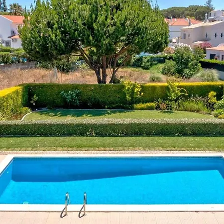 Old Village Area, Your Perfect Vilamoura Getaway, Private Pool, Ac Wifi Villa *